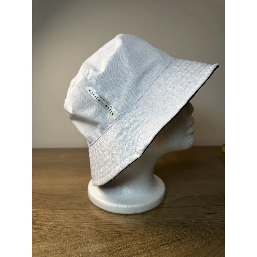 Alice + Olivia Reversible Daisy Print Bucket Hat Boho Hippie One Size